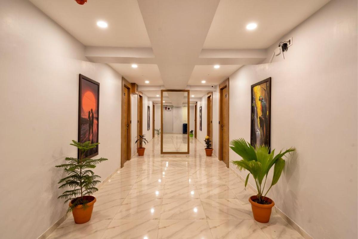 Hotel Royal 24 Ahmedabad Ngoại thất bức ảnh