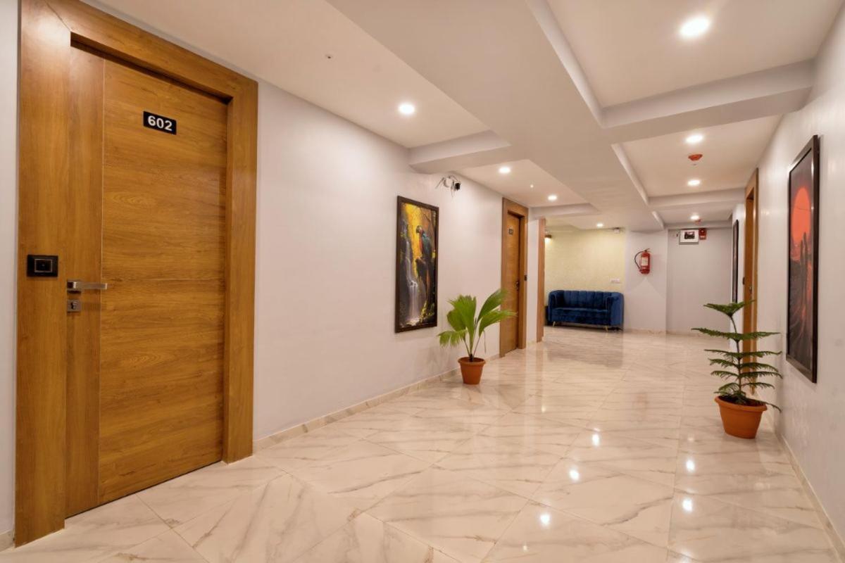 Hotel Royal 24 Ahmedabad Ngoại thất bức ảnh