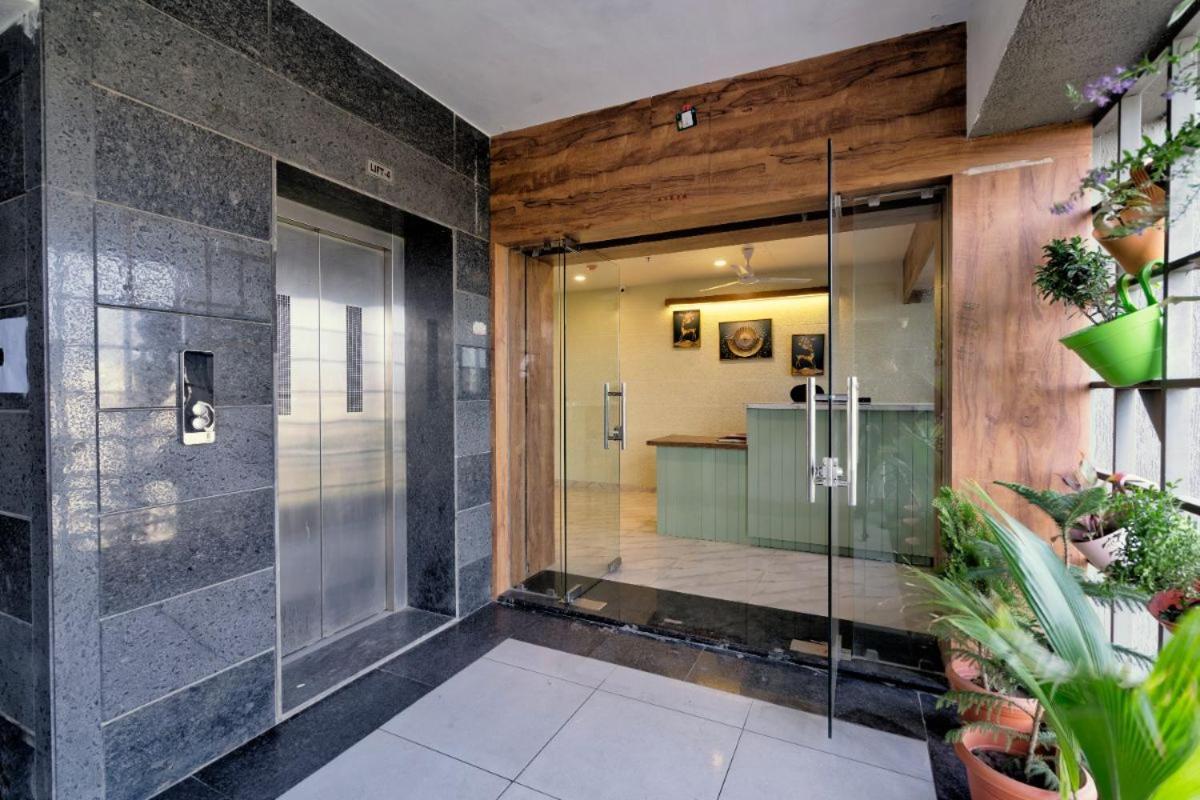 Hotel Royal 24 Ahmedabad Ngoại thất bức ảnh
