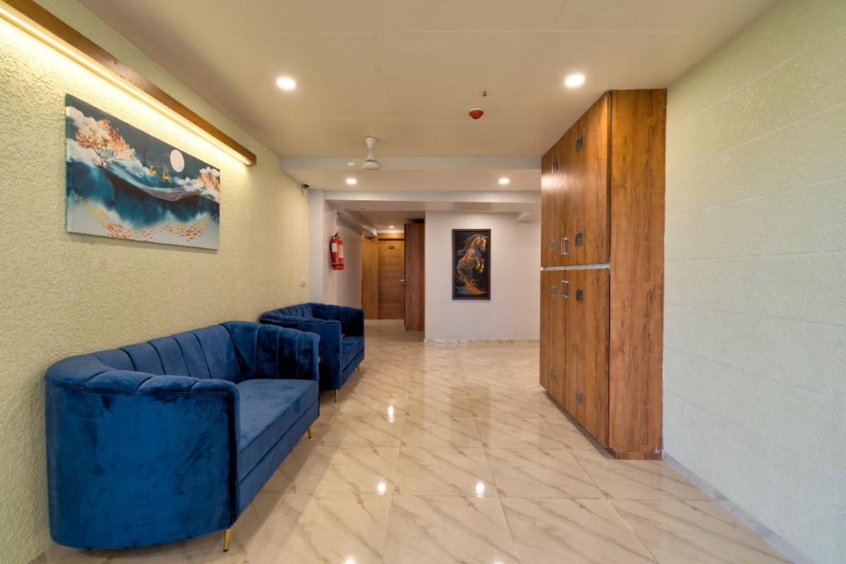 Hotel Royal 24 Ahmedabad Ngoại thất bức ảnh