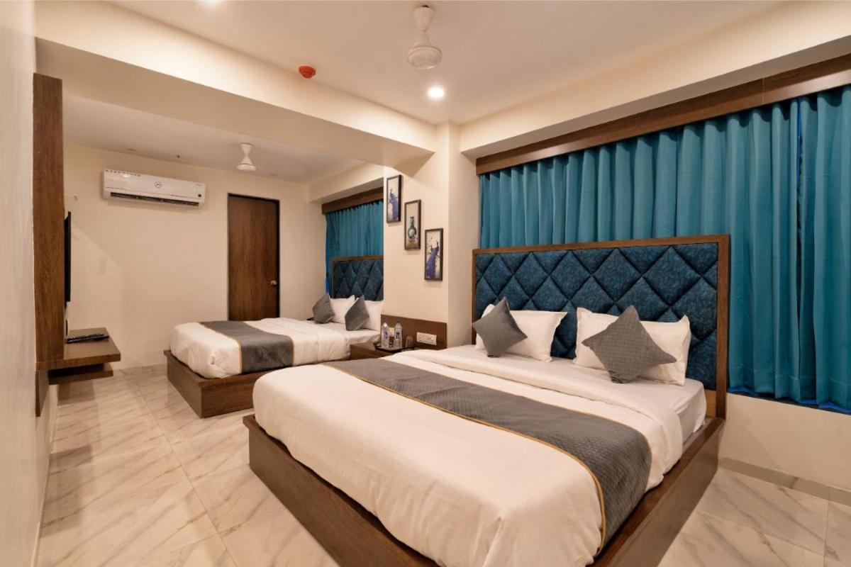 Hotel Royal 24 Ahmedabad Ngoại thất bức ảnh