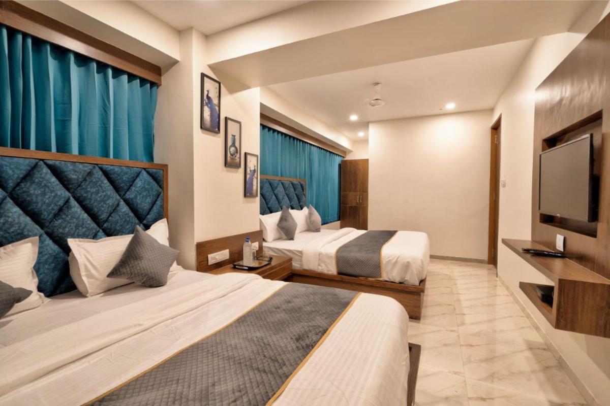 Hotel Royal 24 Ahmedabad Ngoại thất bức ảnh